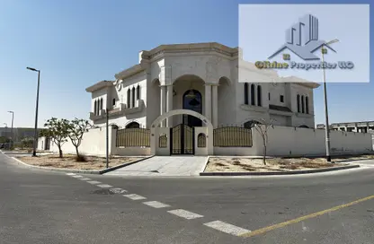 Villa - 6 Bedrooms for rent in Nad Al Sheba 4 - Nad Al Sheba - Dubai