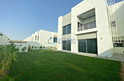 Villa - 5 Bedrooms - 5 Bathrooms for rent in Umm Suqeim 1 Villas - Umm Suqeim 1 - Umm Suqeim - Dubai