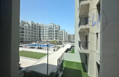 Apartment - 1 Bathroom for rent in Hayat Boulevard-2A - Hayat Boulevard - Town Square - Dubai