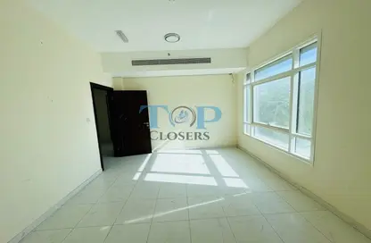 Office Space - Studio - 1 Bathroom for rent in Hai Al Humaira - Central District - Al Ain