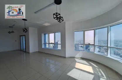 Apartment - 2 Bedrooms - 3 Bathrooms for rent in Ameer Bu Khamseen Tower - Al Majaz 3 - Al Majaz - Sharjah