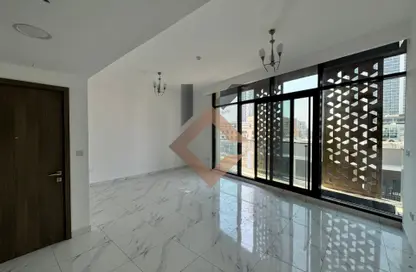 Apartment - 1 Bedroom - 2 Bathrooms for rent in Serenity Lakes 5 - Jumeirah Village Circle - Dubai