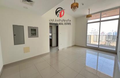 Apartment - 2 Bedrooms - 2 Bathrooms for rent in Jumeirah Garden City - Al Satwa - Dubai