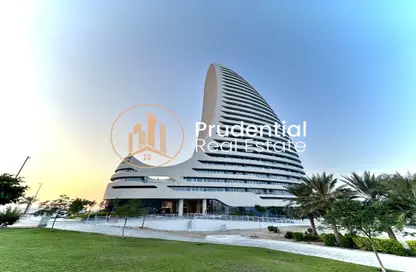 Apartment - 2 Bedrooms - 4 Bathrooms for rent in Al Sail Tower - Al Dana - Al Raha Beach - Abu Dhabi