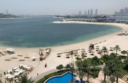 Apartment - 2 Bedrooms - 2 Bathrooms for rent in Al Das - Shoreline Apartments - Palm Jumeirah - Dubai