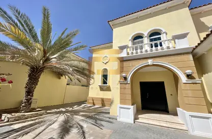 Villa - 3 Bedrooms - 5 Bathrooms for rent in Legacy - Jumeirah Park - Dubai