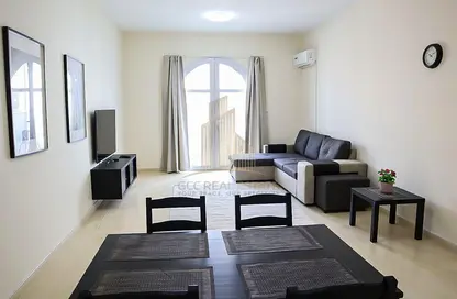 Apartment - 2 Bedrooms - 4 Bathrooms for rent in Autumn 2 - Seasons Community - Jumeirah Village Circle - Dubai