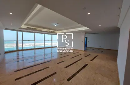 Apartment - 5 Bedrooms - 6 Bathrooms for rent in Wave tower - Corniche Road - Abu Dhabi