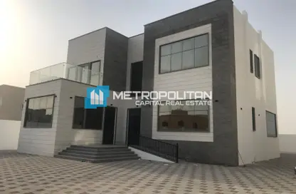 Villa - 4 Bedrooms - 5 Bathrooms for rent in Madinat Al Riyad - Abu Dhabi