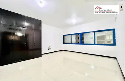 Apartment - 1 Bathroom for rent in Electra Street - Abu Dhabi