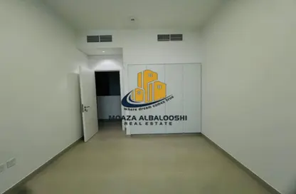 Townhouse - 4 Bedrooms - 5 Bathrooms for rent in Hoshi - Al Badie - Sharjah