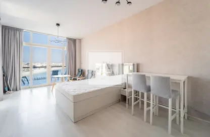 Apartment - 1 Bathroom for rent in Palm Views East - Palm Views - Palm Jumeirah - Dubai