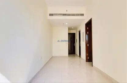 Apartment - 1 Bedroom - 2 Bathrooms for rent in Al Muteena - Deira - Dubai