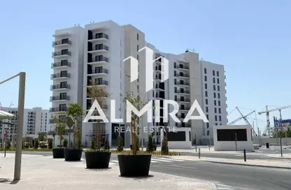 Apartment - 2 Bedrooms - 2 Bathrooms for rent in Waters Edge - Yas Island - Abu Dhabi