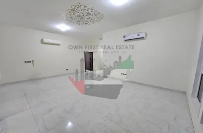 Villa - 4 Bedrooms - 6 Bathrooms for rent in Al Quoz Industrial Area 2 - Al Quoz Industrial Area - Al Quoz - Dubai