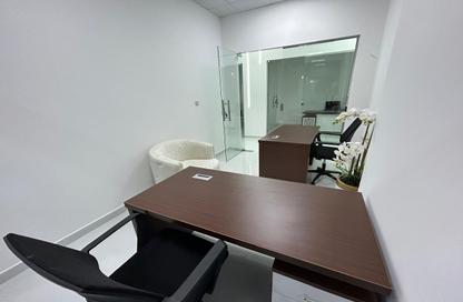 Business Centre - Studio - 1 Bathroom for rent in Red Avenue - Al Garhoud - Dubai