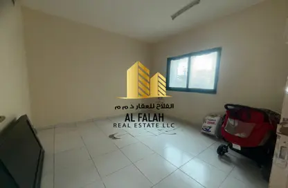 Apartment - 1 Bedroom - 1 Bathroom for rent in Al Mahatta - Al Qasimia - Sharjah