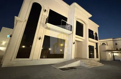 Villa - 6 Bedrooms - 7 Bathrooms for rent in Al Goze Building - Al Quoz 1 - Al Quoz - Dubai