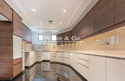 Villa - 5 Bedrooms - 6 Bathrooms for rent in Garden Homes Frond D - Garden Homes - Palm Jumeirah - Dubai