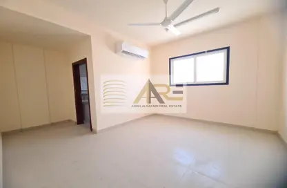 Apartment - 1 Bedroom - 2 Bathrooms for rent in Hoshi 1 - Hoshi - Al Badie - Sharjah