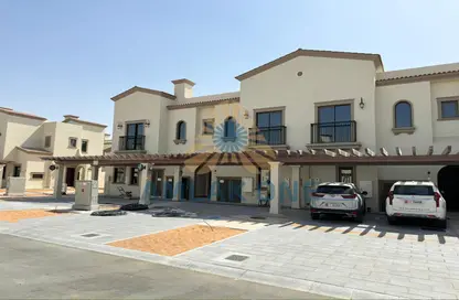 Townhouse - 3 Bedrooms - 4 Bathrooms for sale in Bloom Living - Zayed City (Khalifa City C) - Khalifa City - Abu Dhabi