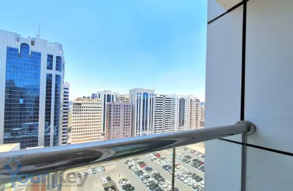 Apartment - 2 Bedrooms - 2 Bathrooms for rent in Khalifa Street - Abu Dhabi
