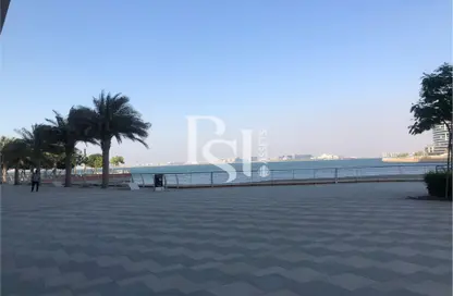 Retail - Studio - 1 Bathroom for rent in Al Sail Tower - Al Dana - Al Raha Beach - Abu Dhabi