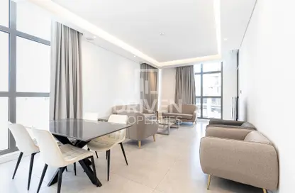Apartment - 2 Bedrooms - 3 Bathrooms for sale in Diamond Building - Al Satwa - Dubai