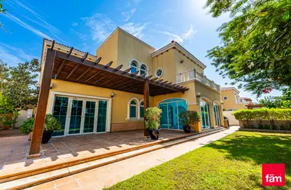 Villa - 5 Bedrooms - 6 Bathrooms for rent in Legacy - Jumeirah Park - Dubai