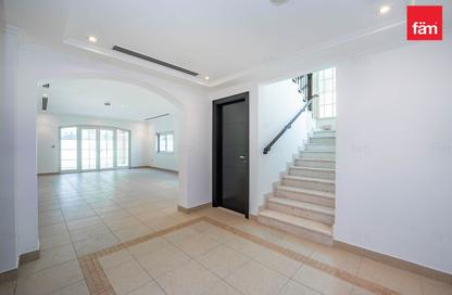 Villa - 3 Bedrooms - 5 Bathrooms for rent in Legacy - Jumeirah Park - Dubai