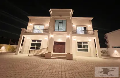 Villa - 5 Bedrooms - 6 Bathrooms for rent in Nad Al Sheba Gardens - Nad Al Sheba 1 - Nad Al Sheba - Dubai