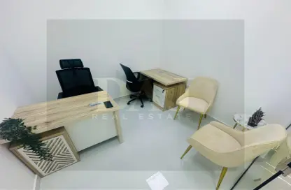 Office Space - Studio - 1 Bathroom for rent in Red Avenue - Al Garhoud - Dubai