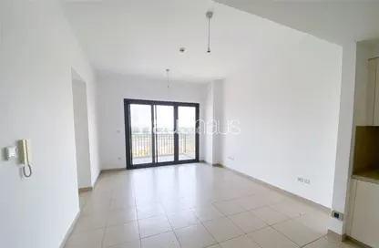 Apartment - 2 Bedrooms - 2 Bathrooms for rent in Zahra Breeze Apartments 4A - Zahra Breeze Apartments - Town Square - Dubai