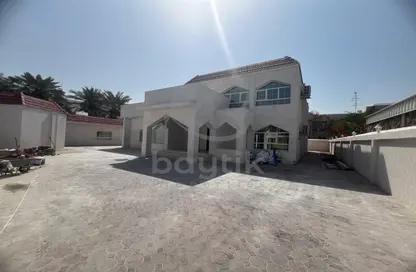 Villa - 7 Bedrooms - 7+ Bathrooms for rent in Al Safa 2 Villas - Al Safa 2 - Al Safa - Dubai