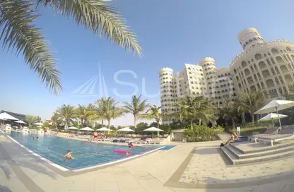 Apartment - 1 Bedroom - 2 Bathrooms for rent in Al Hamra Palace Beach Resort - Al Hamra Village - Ras Al Khaimah