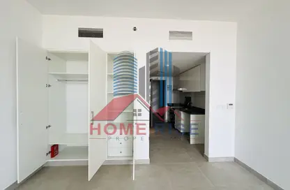 Apartment - 1 Bathroom for rent in Areej Apartments - Aljada - Sharjah