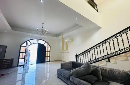 Villa - 6 Bedrooms for rent in Al Quoz 2 - Al Quoz - Dubai