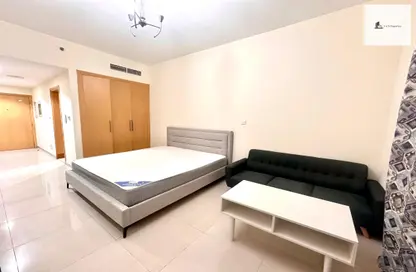 Apartment - 1 Bathroom for rent in May Residence - Jumeirah Village Circle - Dubai