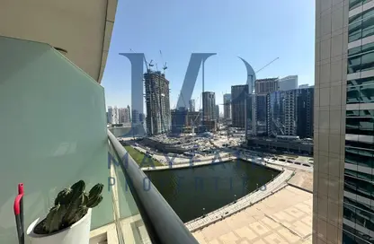 Apartment - 1 Bedroom - 2 Bathrooms for sale in Bay's Edge - Business Bay - Dubai