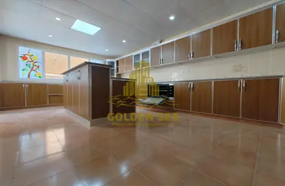 Villa - 6 Bedrooms for rent in Sheikh Rashid Bin Saeed Street - Rawdhat Abu Dhabi - Abu Dhabi