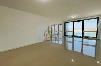 Apartment - 3 Bedrooms - 5 Bathrooms for rent in Khalifa Street - Abu Dhabi