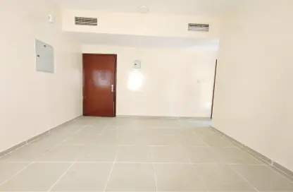 Apartment - 1 Bedroom - 1 Bathroom for rent in Muwaileh 3 Building - Muwaileh - Sharjah