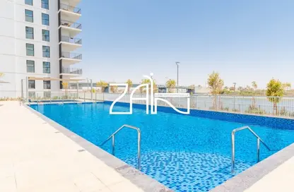 Apartment - 1 Bathroom for rent in Waters Edge - Yas Island - Abu Dhabi