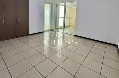 Apartment - 1 Bedroom - 2 Bathrooms for sale in Sulafa Tower - Dubai Marina - Dubai