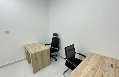 Office Space - Studio - 1 Bathroom for rent in Red Avenue - Al Garhoud - Dubai