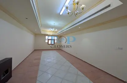 Apartment - 4 Bedrooms - 4 Bathrooms for rent in Al Sarooj - Al Ain