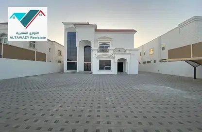 Villa - 4 Bedrooms - 7 Bathrooms for rent in Madinat Al Riyad - Abu Dhabi