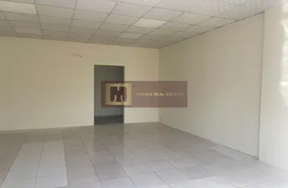 Shop - Studio - 1 Bathroom for rent in Greece Cluster - International City - Dubai