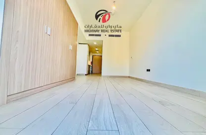 Apartment - 1 Bathroom for rent in Azizi Riviera 33 - Meydan One - Meydan - Dubai