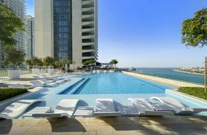 Pool image for: Apartment - 1 Bedroom - 1 Bathroom for rent in Beach Vista - EMAAR Beachfront - Dubai Harbour - Dubai, Image 1